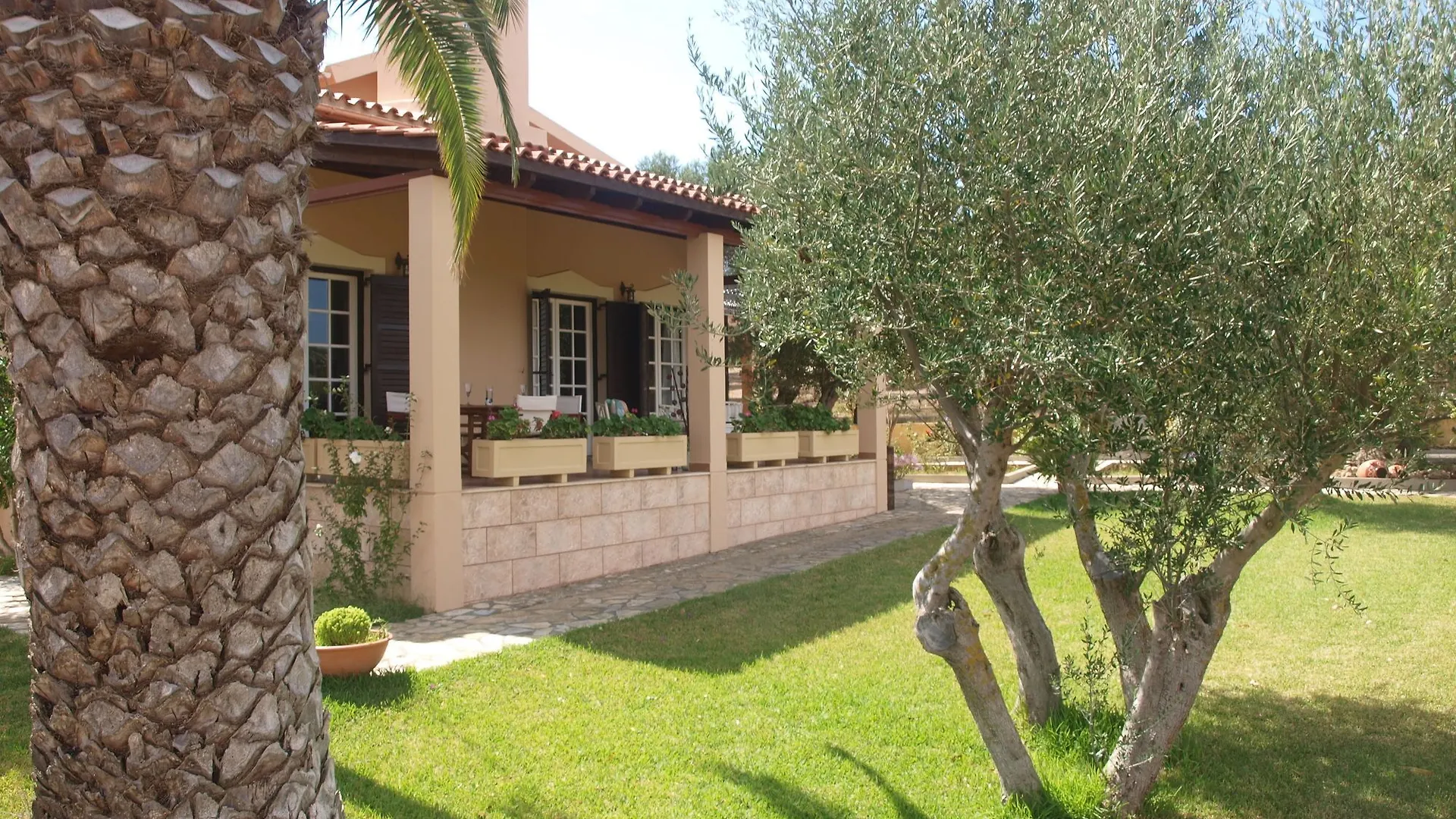 Penelope Dream Private Pool Villa Sleeps 10 - Four Bedroom Villa, Slee Argostolion